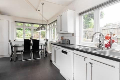 undefined, Lower Queens Road, Ashford TN24