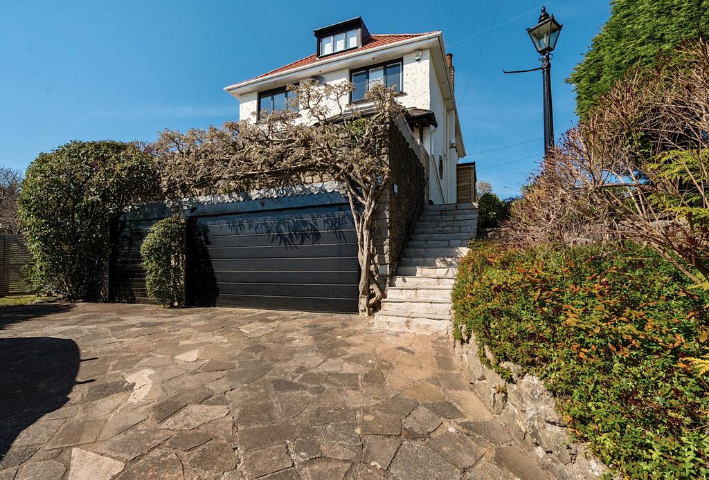 Driveway &amp; Garages