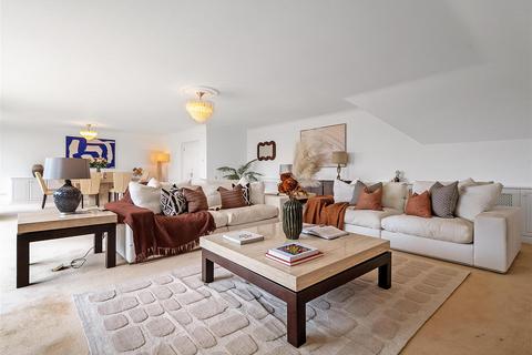 3 bedroom apartment for sale, Crescent Road, Enfield EN2 7RY