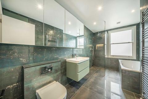 3 bedroom maisonette to rent, Bevington Road, London W10