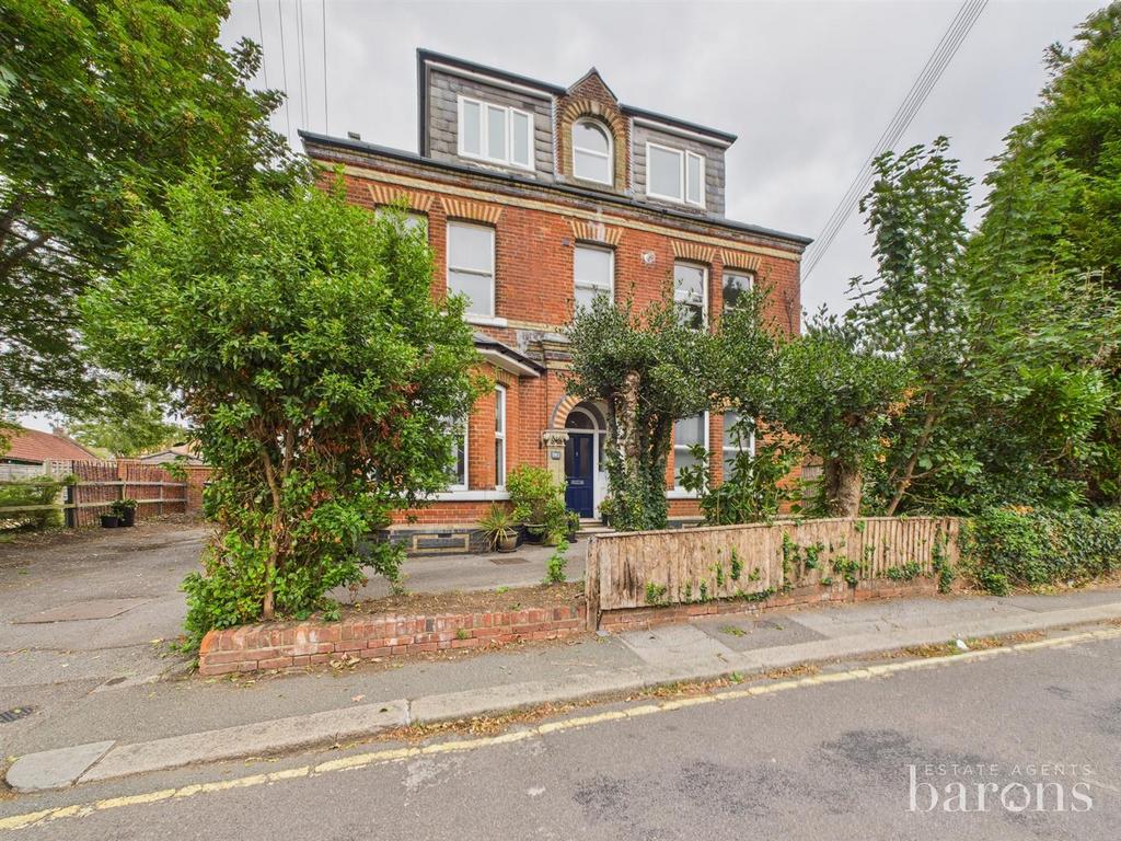 CAM05500 G0-PR0036-STILL012.jpg