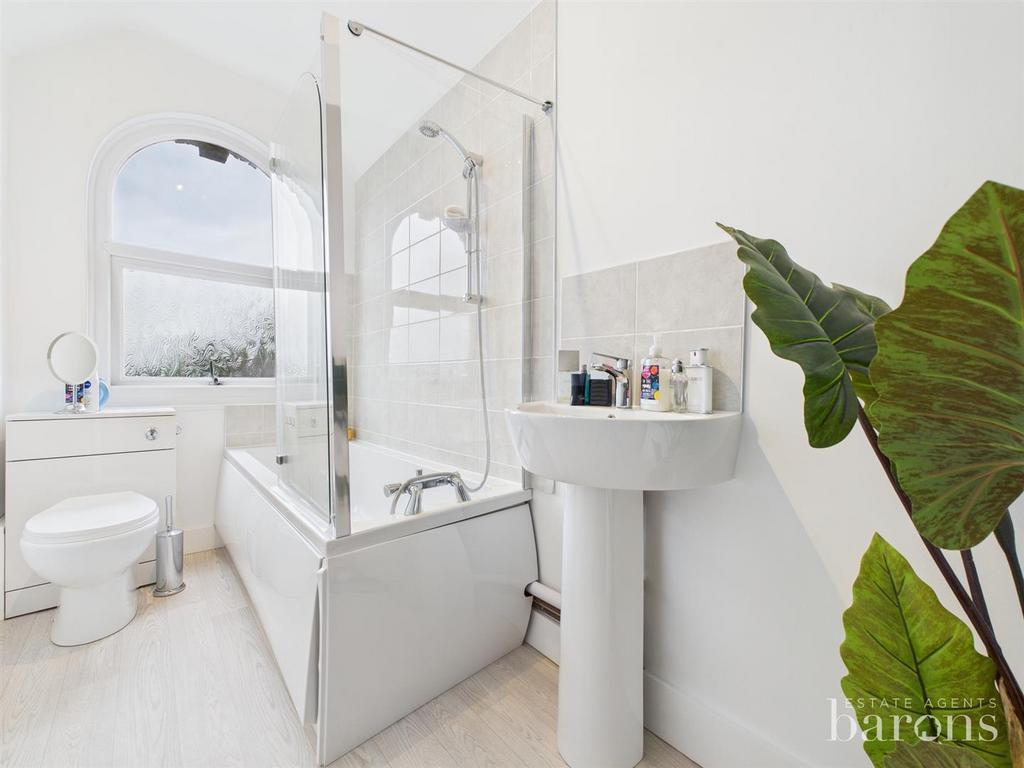 CAM05500 G0-PR0036-STILL007.jpg