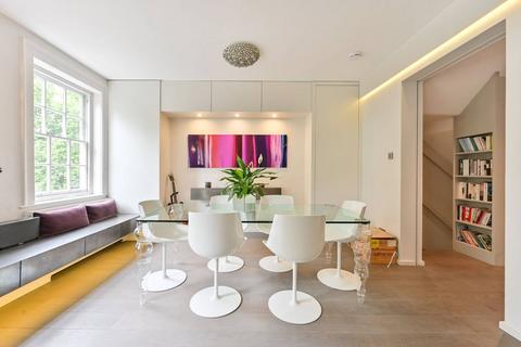 3 bedroom flat for sale, Montagu Square, Marylebone, London, W1H