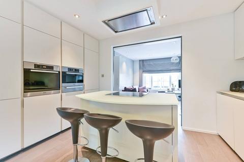 3 bedroom flat for sale, Montagu Square, Marylebone, London, W1H