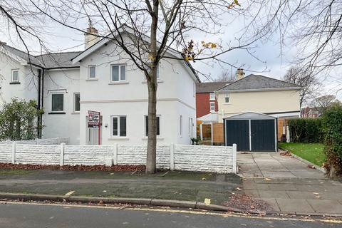 3 bedroom semi-detached house for sale, Beatty Road, Southport PR8