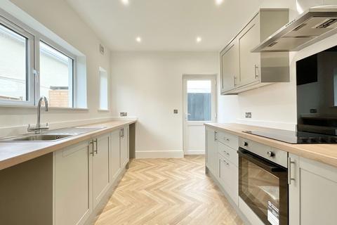 3 bedroom semi-detached house for sale, Beatty Road, Southport PR8