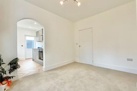 3 bedroom semi-detached house for sale, Beatty Road, Southport PR8