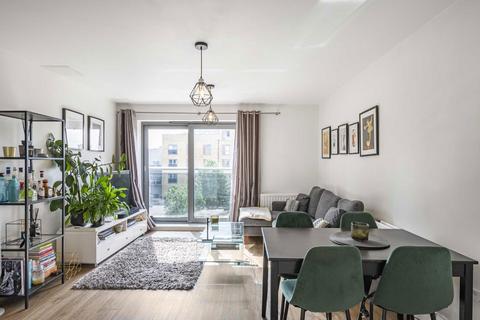 1 bedroom flat for sale, St. Georges Grove, London SW17