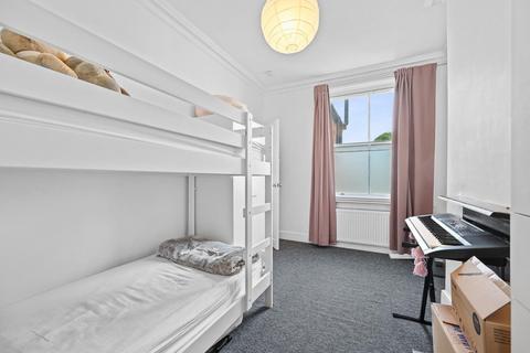 undefined, Wells House Road, London