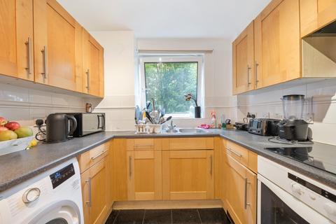 1 bedroom apartment for sale, Fishguard Way, London