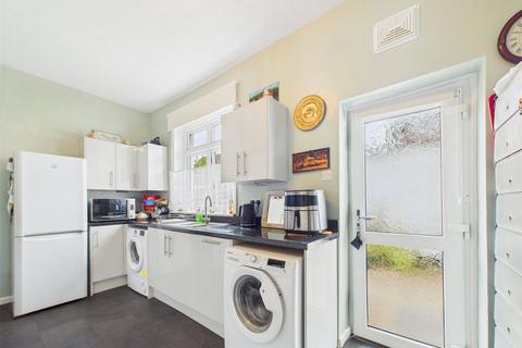 3 bedroom apartment for sale, Southern Road, Bournemouth, BH6