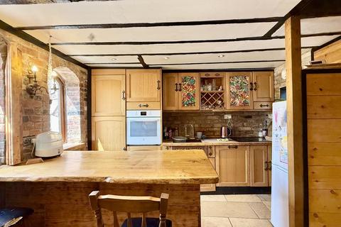 3 bedroom cottage for sale, Norleaze, Heywood