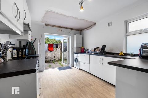 3 bedroom end of terrace house for sale, Clarence Embankment, Cardiff Bay, Cardiff