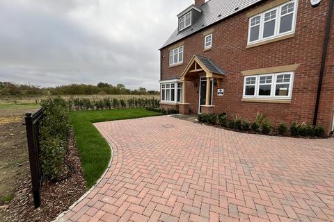 undefined, Woodpecker Lane, Waltham, Grimsby