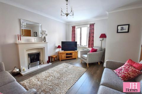 7 Crofters Crescent, Barrow-in-furness, LA13 0UD