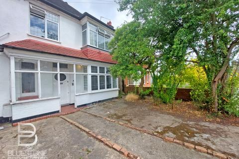 1 bedroom ground floor flat to rent, Broadlands Avenue