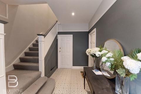 1 bedroom ground floor flat to rent, Broadlands Avenue