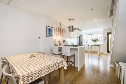 3 bedroom house to rent, Stevenage Road, London SW6