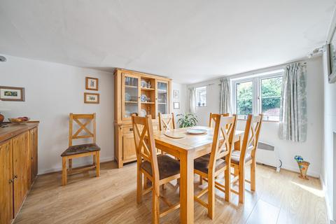 undefined, Brook Street, Great Bedwyn, Marlborough