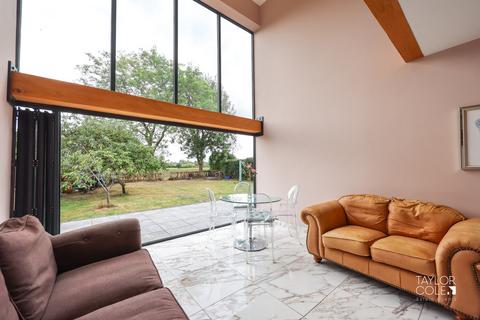 4 bedroom detached house for sale, Coleshill Road, Fazeley