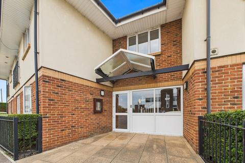 undefined, Seagrove Avenue, Hampshire PO11