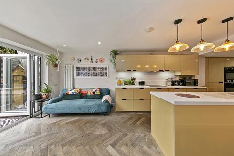 undefined, High Street, Hampton Wick, Surrey, KT1