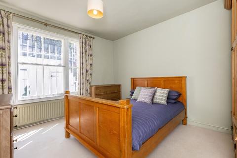 2 bedroom apartment for sale, Eardley Crescent, Earls Court, London, SW5