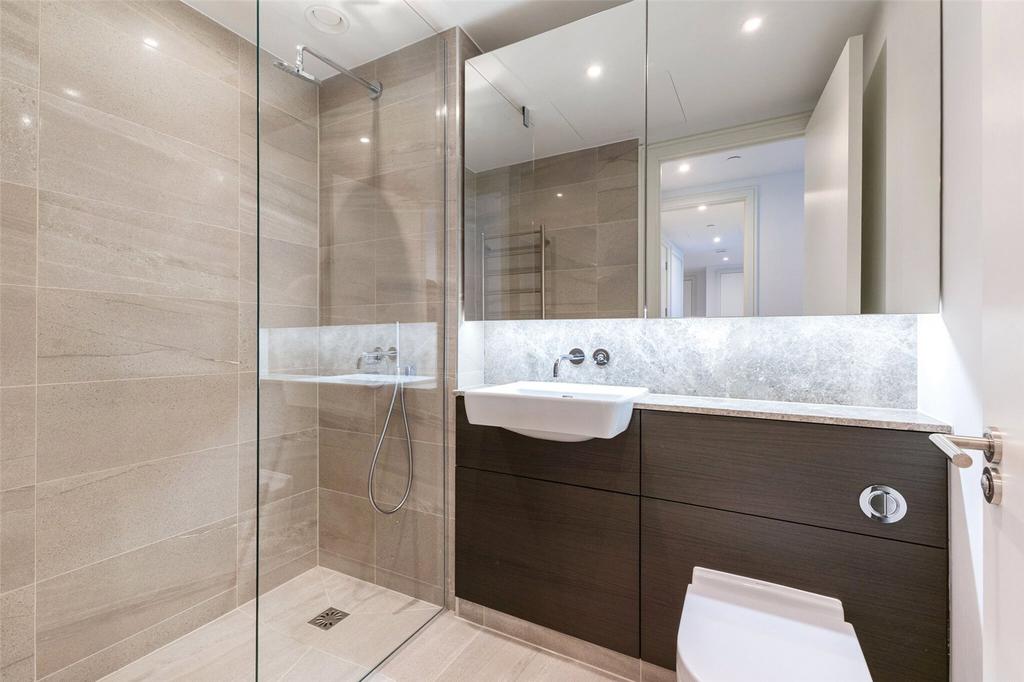 Primary En-Suite