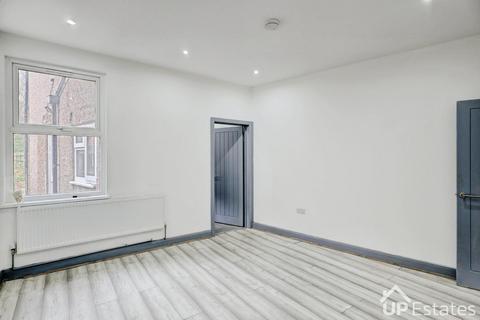 3 bedroom end of terrace house for sale, Eld Road, Coventry