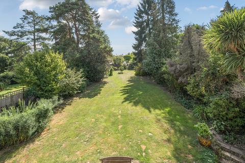 undefined, Tormead Road, Surrey GU1