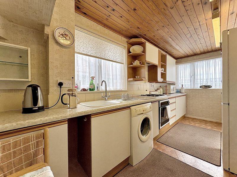 Dining kitchen