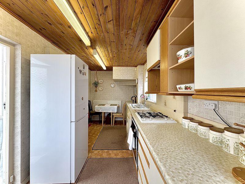 Dining kitchen