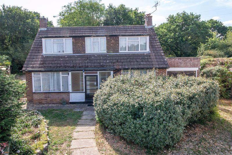Marybridge Close, Rushington 3 bed detached bungalow - £350,000