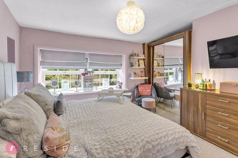 3 bedroom semi-detached house for sale, Edenfield Road, Rochdale OL12