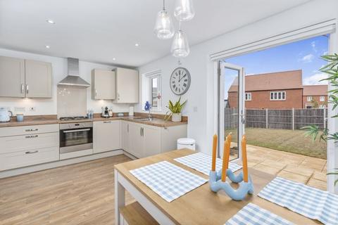3 bedroom semi-detached house for sale, Cover Drive, Bodicote, Banbury