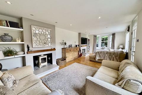 4 bedroom semi-detached house for sale, Windsor Lane, Wooburn Green HP10
