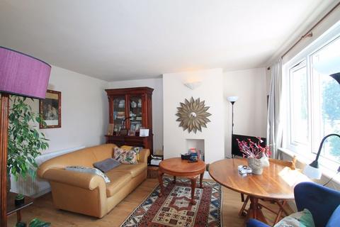 undefined, Eastmead Avenue, Greenford