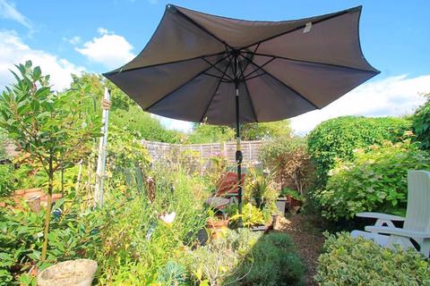 undefined, Eastmead Avenue, Greenford