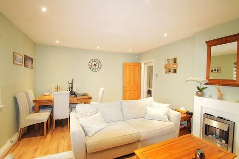 37 Gleneagles Close, Watford, WD19 6LS