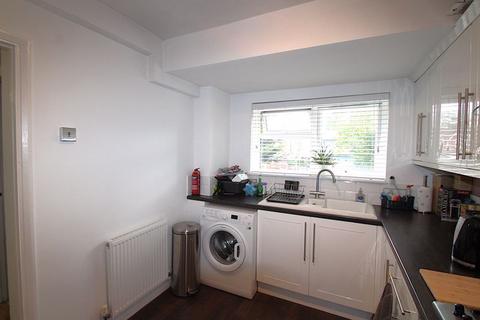 37 Gleneagles Close, Watford, WD19 6LS