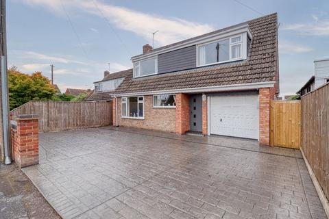 3 bedroom detached house for sale, Danby Road, Messingham