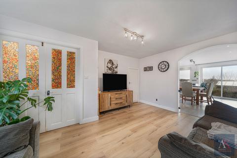 undefined, Parsonage Walk, Milnrow OL16 3UG