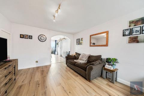 undefined, Parsonage Walk, Milnrow OL16 3UG