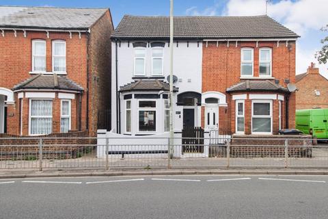 3 bedroom semi-detached house for sale, Roff Avenue, Bedford MK41