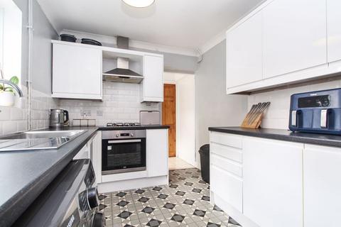 3 bedroom semi-detached house for sale, Roff Avenue, Bedford MK41
