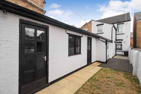 3 bedroom semi-detached house for sale, Roff Avenue, Bedford MK41