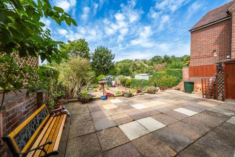 3 bedroom semi-detached house for sale, Swiss Drive, Stourbridge DY8