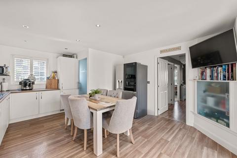 4 bedroom detached house for sale, Browns Court, Newark NG22