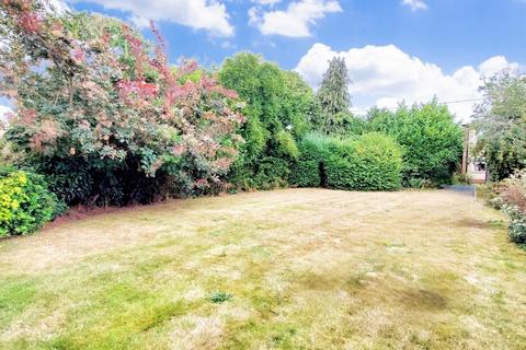 5 bedroom detached house for sale, Park Street, Earls Barton, Northamptonshire NN6