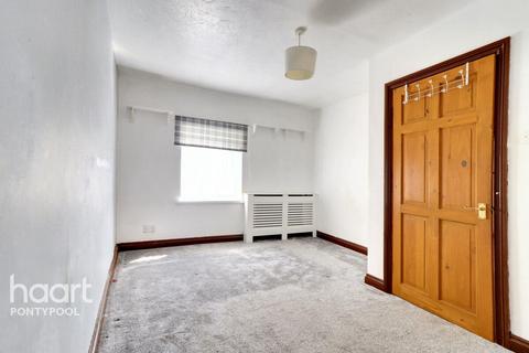 4 Caepalish Place, Pontnewynydd, Pontypool, NP4 6SS
